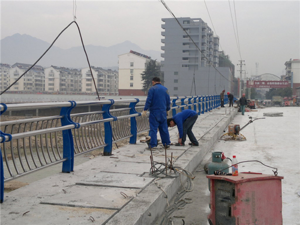 河东不锈钢复合管护栏常见问题及解决方案